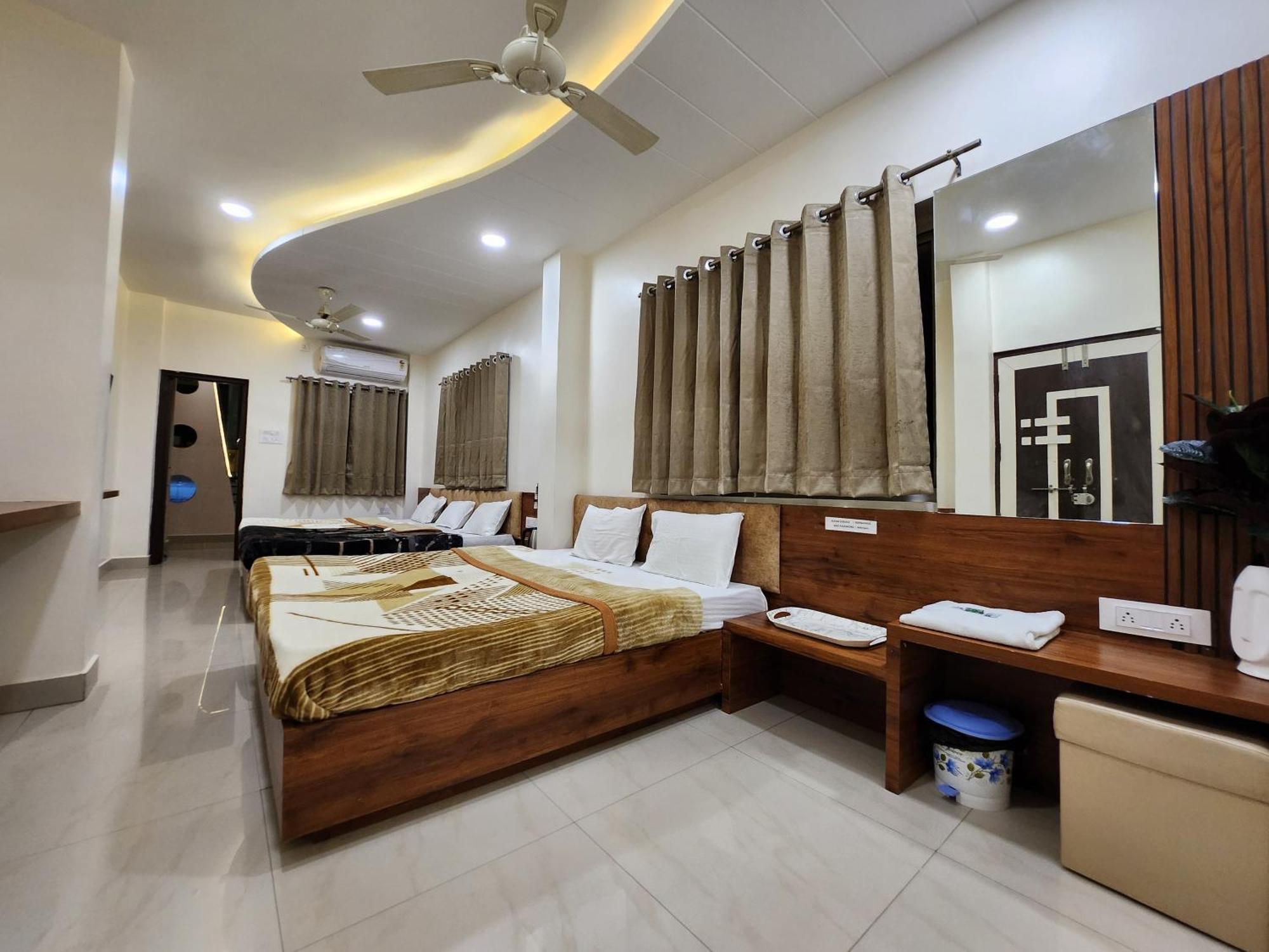 Hotel Anantshree Ujjain Exterior photo