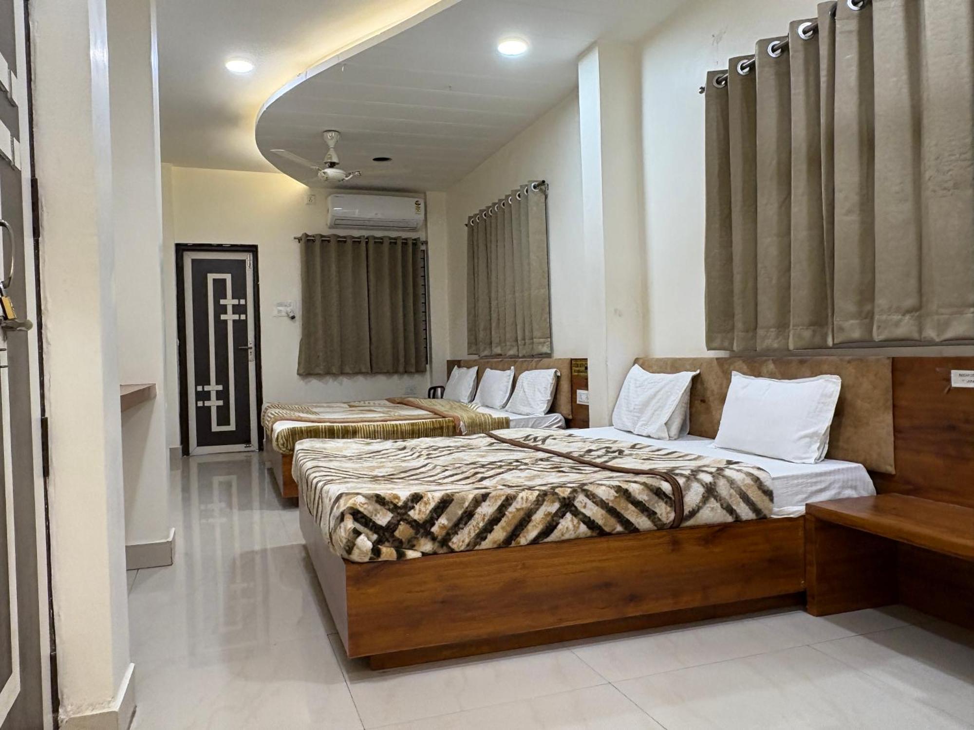 Hotel Anantshree Ujjain Exterior photo